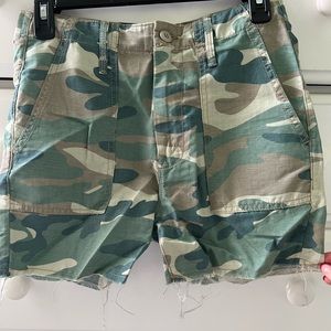 Mother denim shaker crop camo shorts